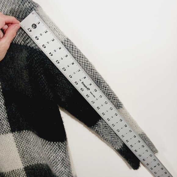 NWT American Eagle Plaid Wool Blend Cardigan Sweater, Jacket Blk/Wht/Gray Sz MED - Picture 12 of 16